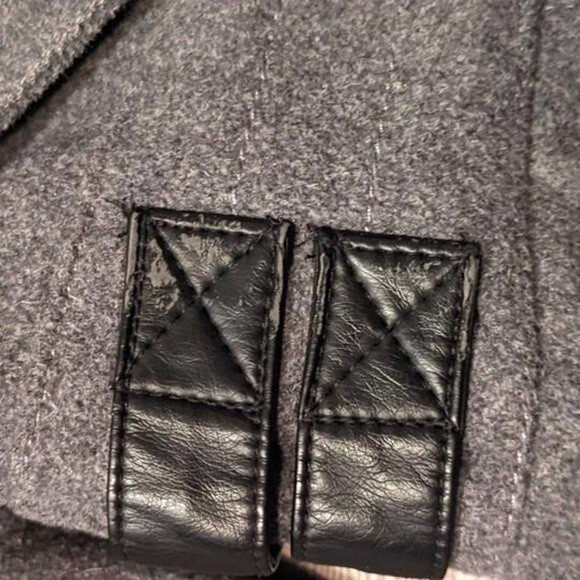 Guess wool women's coat - Picture 9 of 10